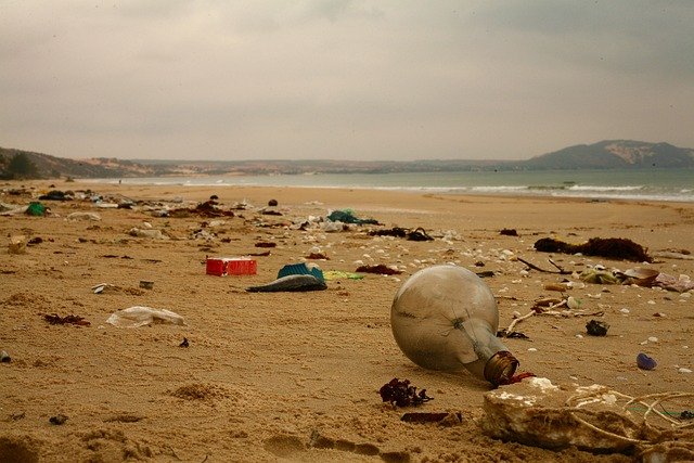 Basura en una playa